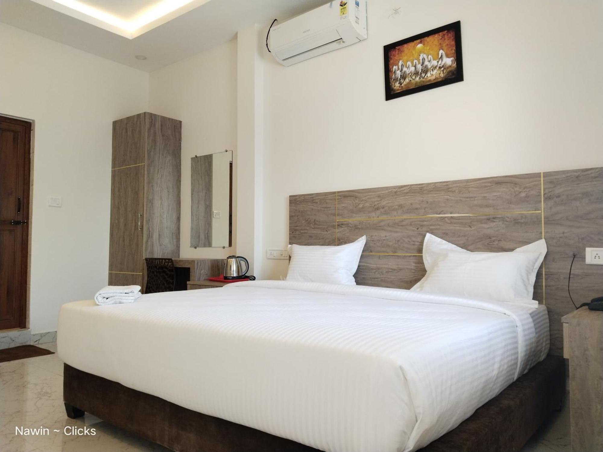 Redfox Hotel-T.Nagar Madras Buitenkant foto